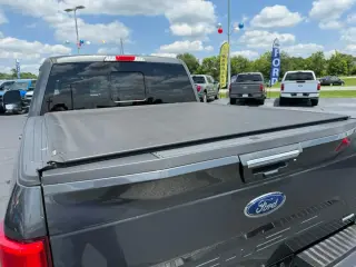Ford F-150 2020 4x4 Lariat 4p SuperCrew 5.5 ft. SB