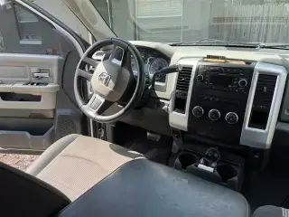 2012 RAM 1500 Quab Cab SLT