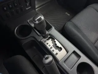 Toyota FJ Cruiser 2012 4x4 4pu SUV 6M