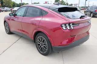 Ford Mustang Mach-E 2025 AWD Premium SUV 4 puertas