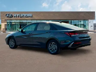 Hyundai ELANTRA 2024 SEL 4p Sedan