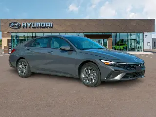 Hyundai ELANTRA 2024 SEL 4p Sedan