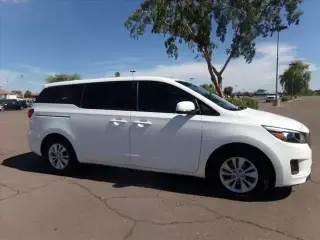 2017 Kia Sedona L Minivan