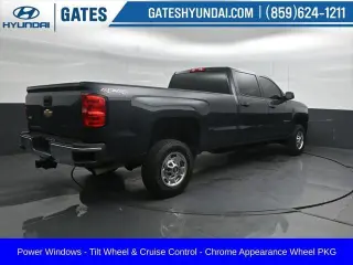 Chevrolet Silverado 2500HD 2017 4x4 Work Truck 4p Crew Cab SB