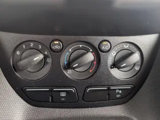Ford Transit Connect 2018 XL 4p LWB Mini-Van con portón trasero elevado