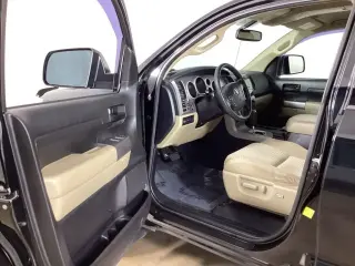 Toyota Tundra 2013 4x4 Grado 4dr Cabina Doble Pickup SB (5.7L V8)