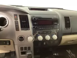 Toyota Tundra 2013 4x4 Grado 4dr Cabina Doble Pickup SB (5.7L V8)