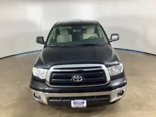 Toyota Tundra 2013 4x4 Grado 4dr Cabina Doble Pickup SB (5.7L V8)