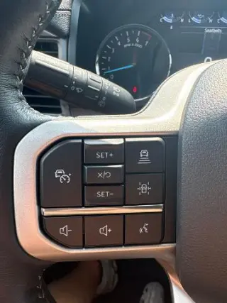 Ford Expedition 2022 4x2 XLT 4dr SUV