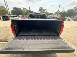 Toyota Tundra 2018 4x4 SR5 4dr CrewMax Cab Pickup SB (5.7L V8)