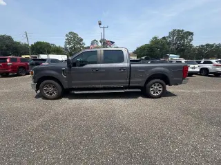 Ford F-250 Super Duty 2021 4x2 XL 4p Cab. de Tripulante Estándar 6.8 pies Cabina Simple Pickup