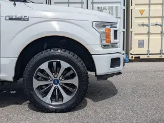Ford F-150 2019 4x4 XL 4p SuperCrew 5.5 pies SB