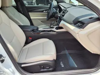 Cadillac CT4 2023 Lujo 4 puertas Sedán