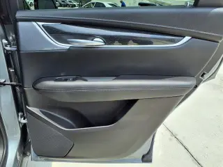 Cadillac XT5 2023 Lujo Premium 4p SUV