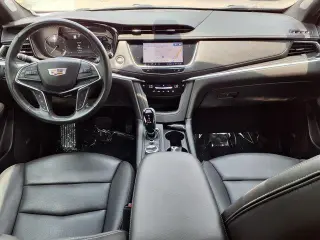 Cadillac XT5 2023 Lujo Premium 4p SUV
