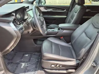 Cadillac XT5 2023 Lujo Premium 4p SUV