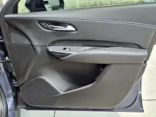 Cadillac XT4 2024 Sport 4 puertas Crossover