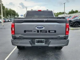 Ford F-150 2022 4x2 XLT 4p SuperCrew 5.5 pies SB