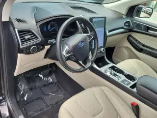 Ford Edge 2024 AWD Titanium SUV 4 puertas