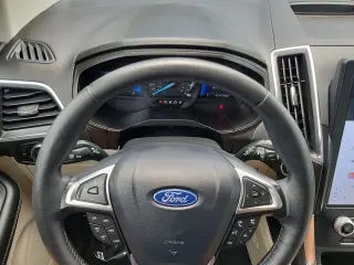 Ford Edge 2024 AWD Titanium SUV 4 puertas