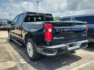 Chevrolet Silverado 1500 2020 4x4 Custom 4p Crew Cab 5.8 ft. SB