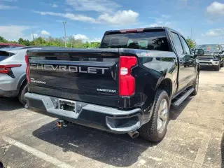 Chevrolet Silverado 1500 2020 4x4 Custom 4p Crew Cab 5.8 ft. SB