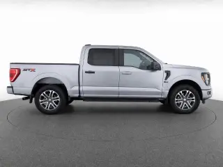 Ford F-150 2023 4x2 XL 4 puertas SuperCrew 5,5 pies SB