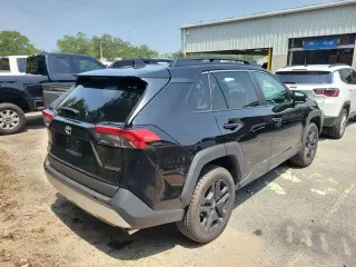 Toyota RAV4 2024 AWD Adventure 4p SUV