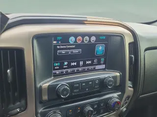GMC Sierra 1500 2018 4x4 Denali 4dr Crew Cab 5.8 ft. SB