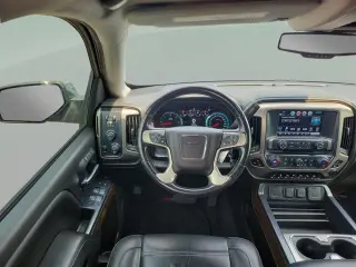 GMC Sierra 1500 2018 4x4 Denali 4dr Crew Cab 5.8 ft. SB