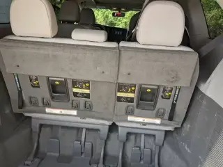 2017 TOYOTA SIENNA XLE PREMIUM