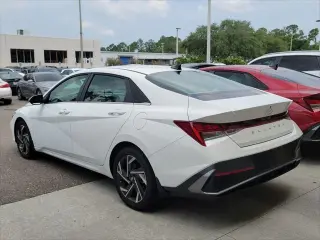 Hyundai ELANTRA 2025 SEL Convenience 4p Sedan