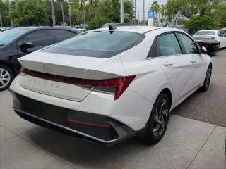 Hyundai ELANTRA 2025 SEL Convenience 4p Sedan