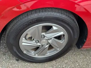 Hyundai ELANTRA 2025 SE Sedan de 4 puertas