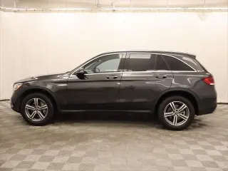Mercedes-Benz GLC 2022 GLC 300 4dr SUV