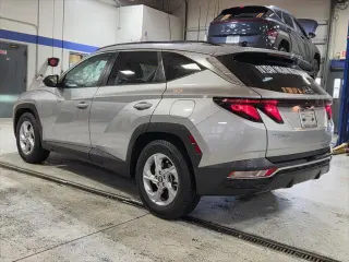 Hyundai TUCSON 2024 SEL 4dr SUV (midyear release)