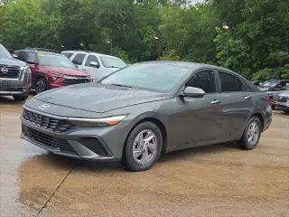 Hyundai ELANTRA 2025 SE 4dr Sedan