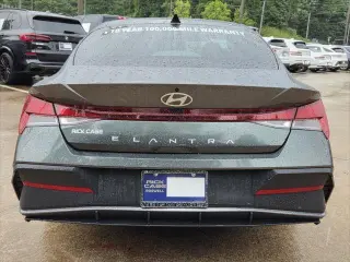 Hyundai ELANTRA 2025 SE 4dr Sedan
