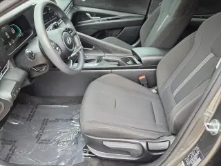 Hyundai ELANTRA 2025 SE 4dr Sedan