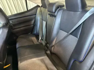 Toyota Corolla 2019 SE 4dr Sedan 6M