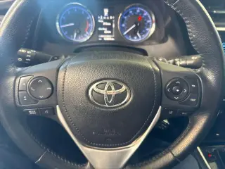 Toyota Corolla 2019 SE 4dr Sedan 6M