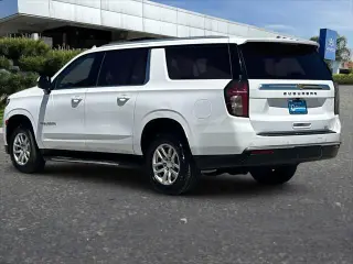 Chevrolet Suburban 2023 4x4 LT 4dr SUV