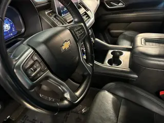 Chevrolet Suburban 2023 4x4 LT 4dr SUV