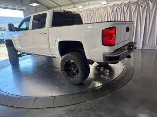 Chevrolet Silverado 1500 2018 4x4 LT 4dr Crew Cab 5.8 ft. SB