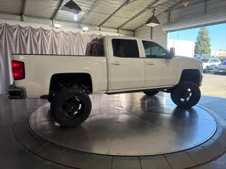 Chevrolet Silverado 1500 2018 4x4 LT 4dr Crew Cab 5.8 ft. SB
