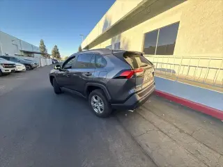 Toyota RAV4 2025 XLE 4dr SUV