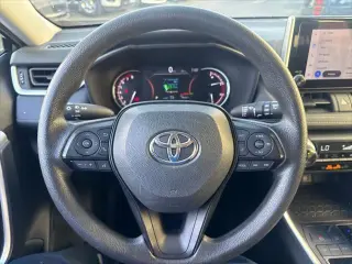 Toyota RAV4 2025 XLE 4dr SUV