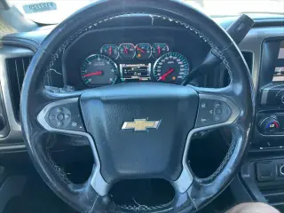 Chevrolet Silverado 2500HD 2015 4x4 LTZ 4dr Crew Cab SB