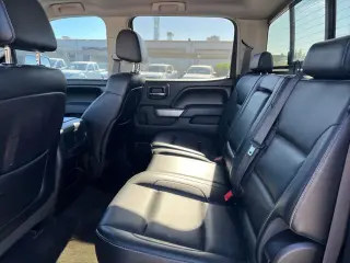 Chevrolet Silverado 2500HD 2015 4x4 LTZ 4dr Crew Cab SB