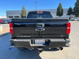 Chevrolet Silverado 2500HD 2015 4x4 LTZ 4dr Crew Cab SB